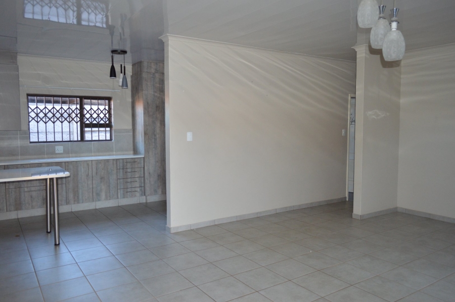 3 Bedroom Property for Sale in Flamwood North West
